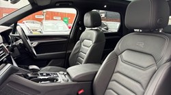 2024 (24) VOLKSWAGEN TOUAREG 3.0 V6 TDI 4Motion 286 Black Edition 5dr Tip Auto 5928140