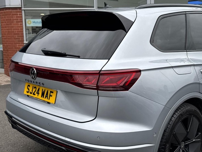2024 (24) VOLKSWAGEN TOUAREG 3.0 V6 TDI 4Motion 286 Black Edition 5dr Tip Auto 5928150