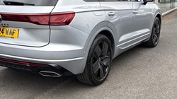 2024 (24) VOLKSWAGEN TOUAREG 3.0 V6 TDI 4Motion 286 Black Edition 5dr Tip Auto 5928145