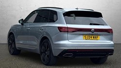 2024 (24) VOLKSWAGEN TOUAREG 3.0 V6 TDI 4Motion 286 Black Edition 5dr Tip Auto 5928107