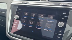 2017 (67) VOLKSWAGEN TIGUAN 2.0 TDi 190 4Motion R-Line 5dr DSG 5927980