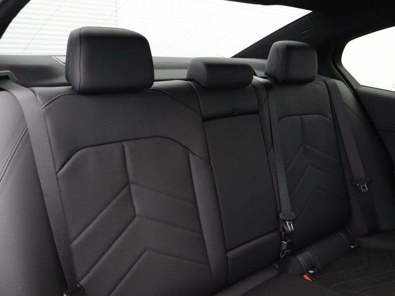  BMW 5 SERIES 520i M Sport 4dr Auto 5493184