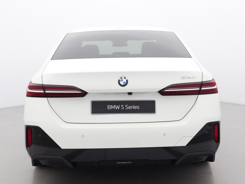  BMW 5 SERIES 520i M Sport 4dr Auto 5493176