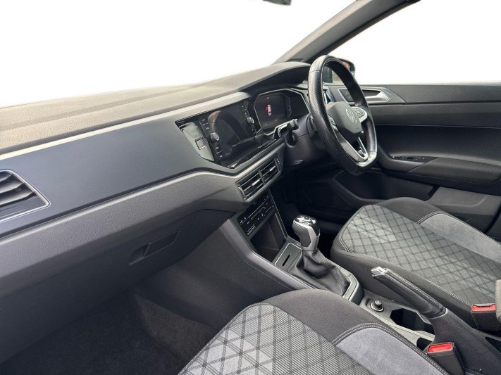 2022 (22) VOLKSWAGEN POLO 1.0 TSI R-Line 5dr 5878927