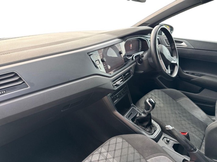 2022 (22) VOLKSWAGEN POLO 1.0 TSI R-Line 5dr