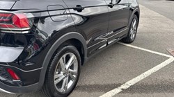2024 (74) VOLKSWAGEN T-CROSS 1.0 TSI 115 R-Line 5dr 5942095