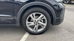 2024 (74) VOLKSWAGEN T-CROSS 1.0 TSI 115 R-Line 5dr 5942059