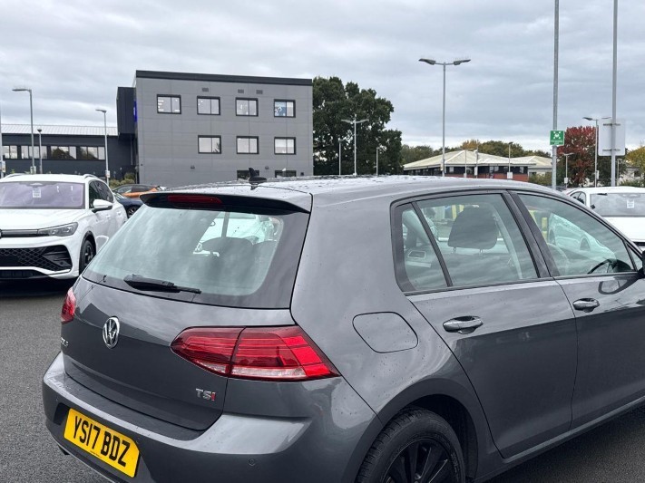 2017 (17) VOLKSWAGEN GOLF 1.4 TSI SE 5dr 5991867