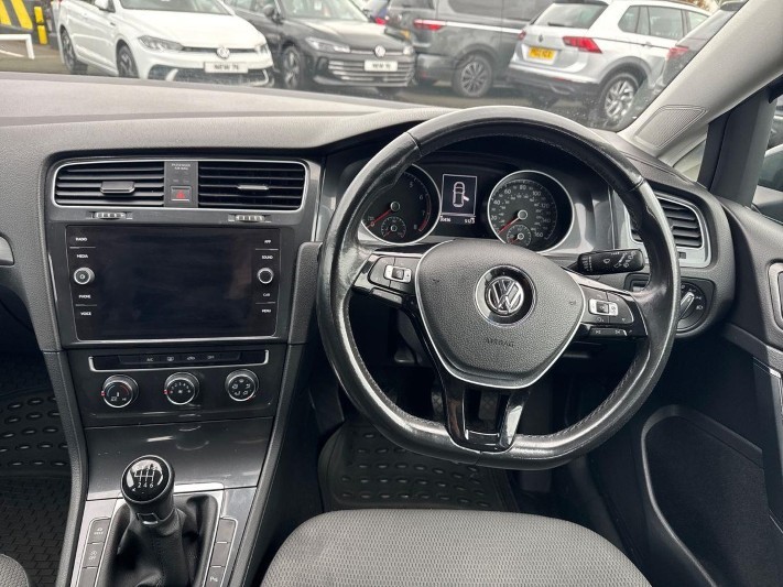 2017 (17) VOLKSWAGEN GOLF 1.4 TSI SE 5dr 5991851