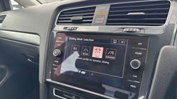 2017 (17) VOLKSWAGEN GOLF 1.4 TSI SE 5dr 5991857