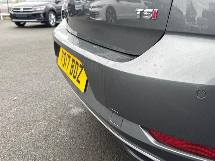 2017 (17) VOLKSWAGEN GOLF 1.4 TSI SE 5dr 5991875