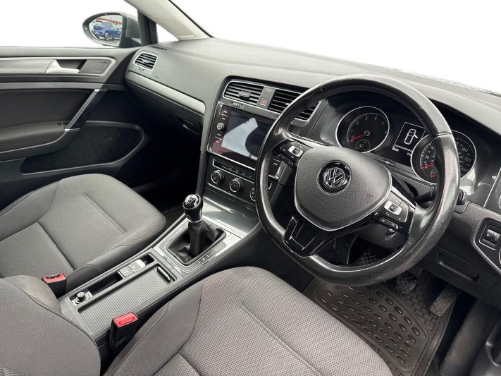 2017 (17) VOLKSWAGEN GOLF 1.4 TSI SE 5dr 5991833