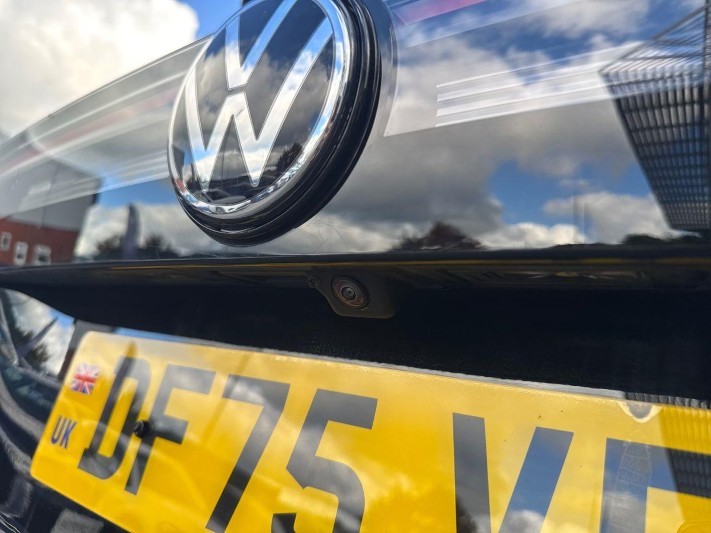 2026 (75) VOLKSWAGEN TIGUAN 2.0 TDI R-Line 5dr DSG 5913473