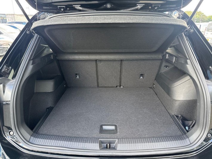 2026 (75) VOLKSWAGEN TIGUAN 2.0 TDI R-Line 5dr DSG 5913462