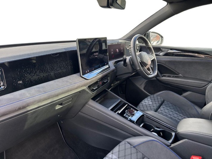 2026 (26) VOLKSWAGEN TIGUAN 2.0 TDI R-Line 5dr DSG 5932900