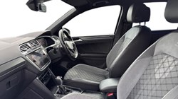 2021 (21) VOLKSWAGEN TIGUAN 1.5 TSI 150 R-Line 5dr DSG 5939231