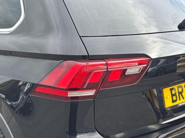 2021 (21) VOLKSWAGEN TIGUAN 1.5 TSI 150 R-Line 5dr DSG 5939269