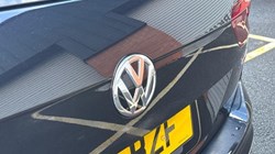 2018 (18) VOLKSWAGEN TIGUAN 2.0 TDi 190 4Motion R-Line 5dr DSG 5933434