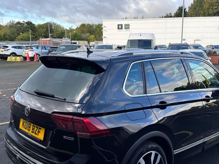2018 (18) VOLKSWAGEN TIGUAN 2.0 TDi 190 4Motion R-Line 5dr DSG 5933427