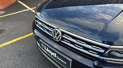2018 (18) VOLKSWAGEN TIGUAN 2.0 TDi 190 4Motion R-Line 5dr DSG 5933430
