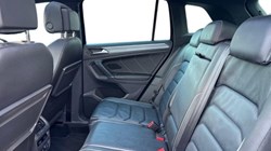 2018 (18) VOLKSWAGEN TIGUAN 2.0 TDi 190 4Motion R-Line 5dr DSG 5933395