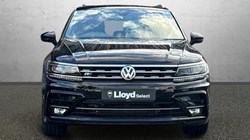 2018 (18) VOLKSWAGEN TIGUAN 2.0 TDi 190 4Motion R-Line 5dr DSG 5933397