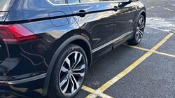 2018 (18) VOLKSWAGEN TIGUAN 2.0 TDi 190 4Motion R-Line 5dr DSG 5933428