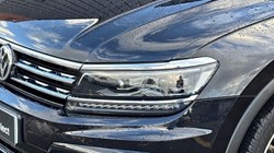 2018 (18) VOLKSWAGEN TIGUAN 2.0 TDi 190 4Motion R-Line 5dr DSG 5933429