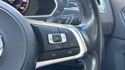 2018 (18) VOLKSWAGEN TIGUAN 2.0 TDi 190 4Motion R-Line 5dr DSG 5933409