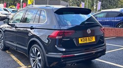 2018 (18) VOLKSWAGEN TIGUAN 2.0 TDi 190 4Motion R-Line 5dr DSG 5933433