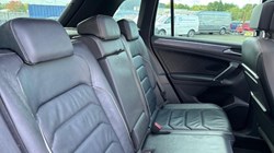 2018 (18) VOLKSWAGEN TIGUAN 2.0 TDi 190 4Motion R-Line 5dr DSG 5933422