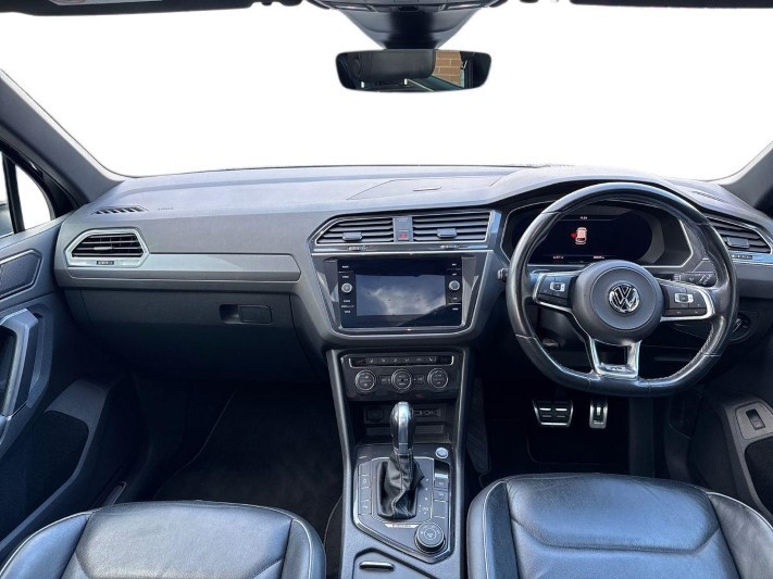 2018 (18) VOLKSWAGEN TIGUAN 2.0 TDi 190 4Motion R-Line 5dr DSG 5933398