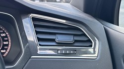 2018 (18) VOLKSWAGEN TIGUAN 2.0 TDi 190 4Motion R-Line 5dr DSG 5933419