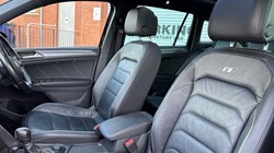 2018 (18) VOLKSWAGEN TIGUAN 2.0 TDi 190 4Motion R-Line 5dr DSG 5933423