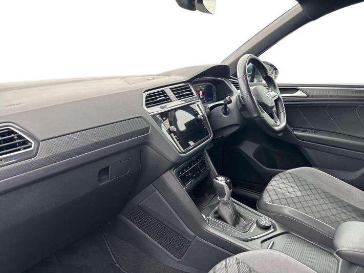 2021 (70) VOLKSWAGEN TIGUAN 2.0 TDI 4Motion R-Line 5dr DSG 5961443