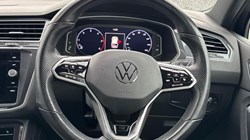 2021 (70) VOLKSWAGEN TIGUAN 2.0 TDI 4Motion R-Line 5dr DSG 5961461