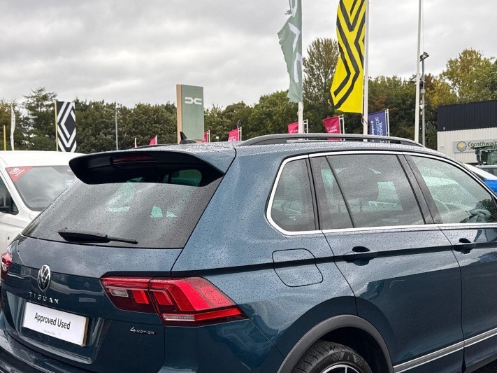 2021 (70) VOLKSWAGEN TIGUAN 2.0 TDI 4Motion R-Line 5dr DSG 5961481