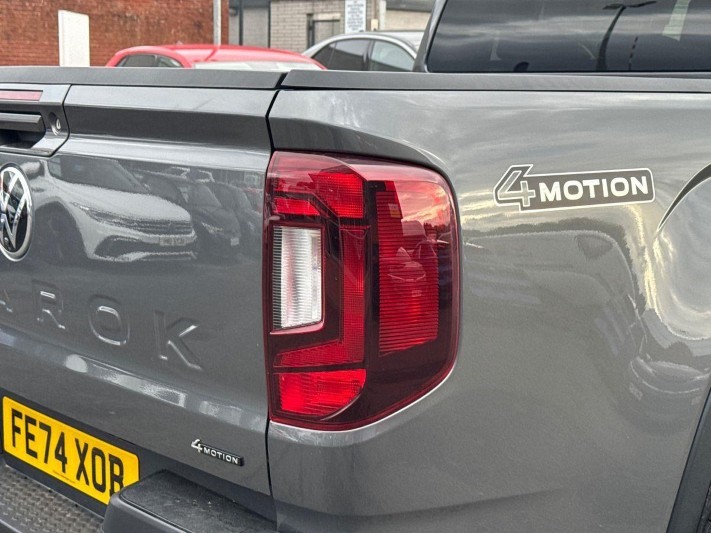 2024 (74) VOLKSWAGEN COMMERCIAL AMAROK D/Cab Pick Up Life 2.0 TDI 170 4MOTION 5966747
