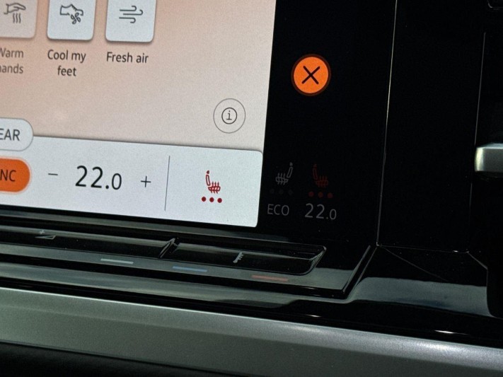 2024 (74) VOLKSWAGEN MULTIVAN 1.4 TSI eHybrid Style 5dr LWB DSG 5956328