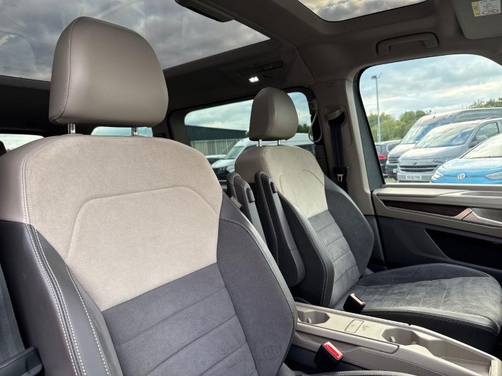 2024 (74) VOLKSWAGEN MULTIVAN 1.4 TSI eHybrid Style 5dr LWB DSG 5956316