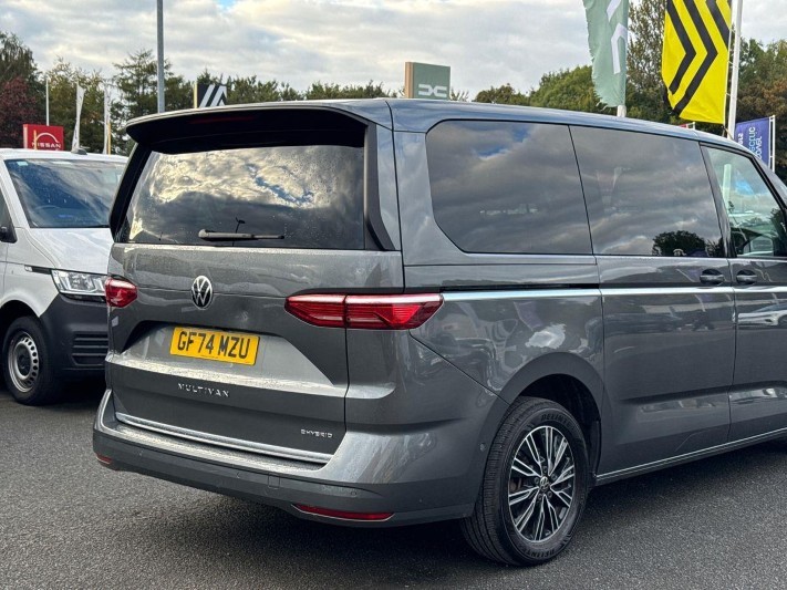 2024 (74) VOLKSWAGEN MULTIVAN 1.4 TSI eHybrid Style 5dr LWB DSG 5956343
