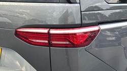 2024 (74) VOLKSWAGEN MULTIVAN 1.4 TSI eHybrid Style 5dr LWB DSG 5956342