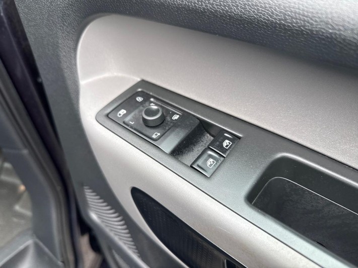 2024 (24) VOLKSWAGEN COMMERCIAL ID. BUZZ 150kW Commerce Plus 77kWh Auto 5928360