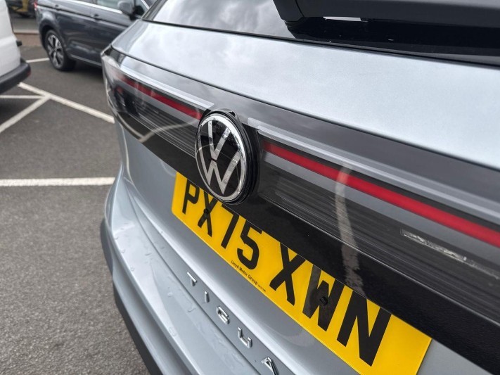 2025 (75) VOLKSWAGEN TIGUAN 1.5 eTSI 150 Match 5dr DSG 5939915