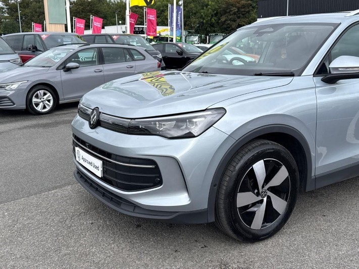 2025 (75) VOLKSWAGEN TIGUAN 1.5 eTSI 150 Match 5dr DSG 5939912
