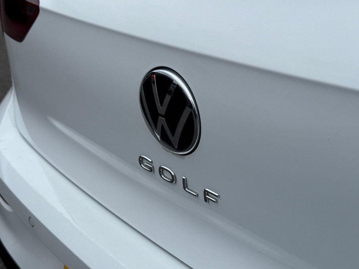 2024 (73) VOLKSWAGEN GOLF 1.5 TSI R-Line 5dr 5919952