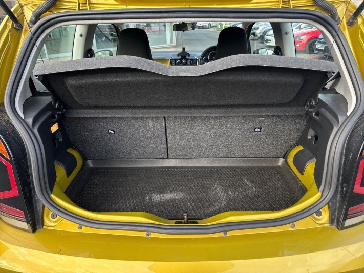 2017 (67) VOLKSWAGEN UP 1.0 90PS High Up 3dr 5929700