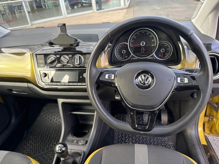 2017 (67) VOLKSWAGEN UP 1.0 90PS High Up 3dr 5929687