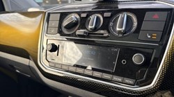 2017 (67) VOLKSWAGEN UP 1.0 90PS High Up 3dr 5929691