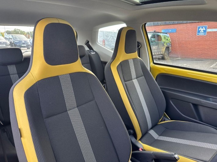 2017 (67) VOLKSWAGEN UP 1.0 90PS High Up 3dr 5929675